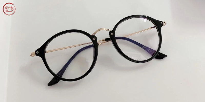 gọng kính nữ mắt mèo